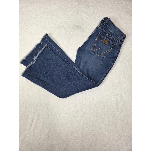 Wrangler Low Rise Jeans Womens M Blue Flare Leg Raw Hem Cutoff 30x28 Denim Y2K - Picture 1 of 8